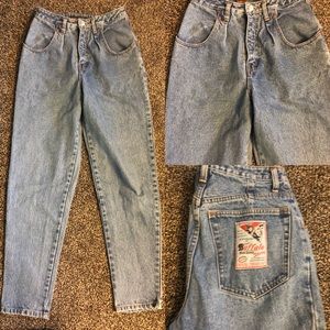 Buffalo vintage high waisted mom jeans